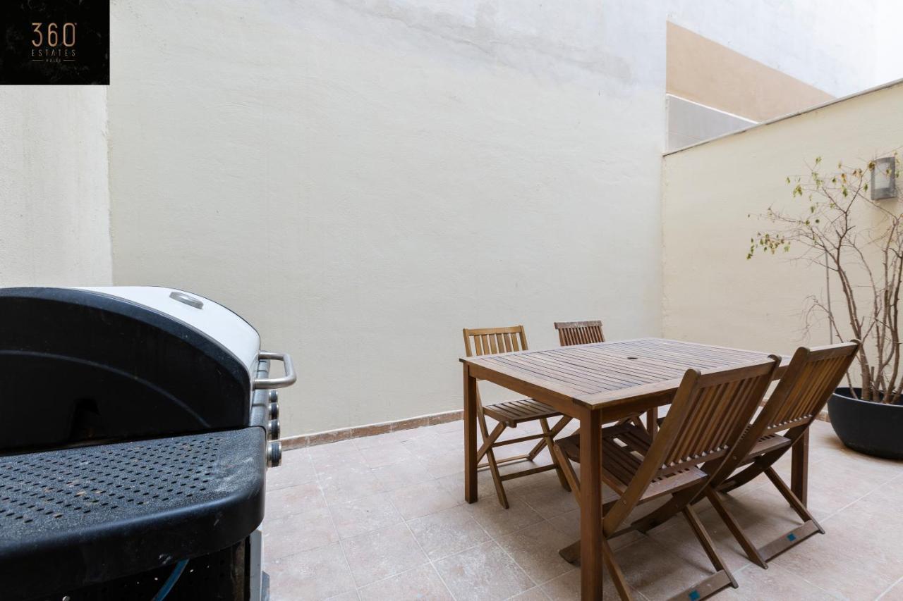 Centre Paceville Apt With Terrace, Bbq & Wifi By 360 Estates Saint Julian's ภายนอก รูปภาพ