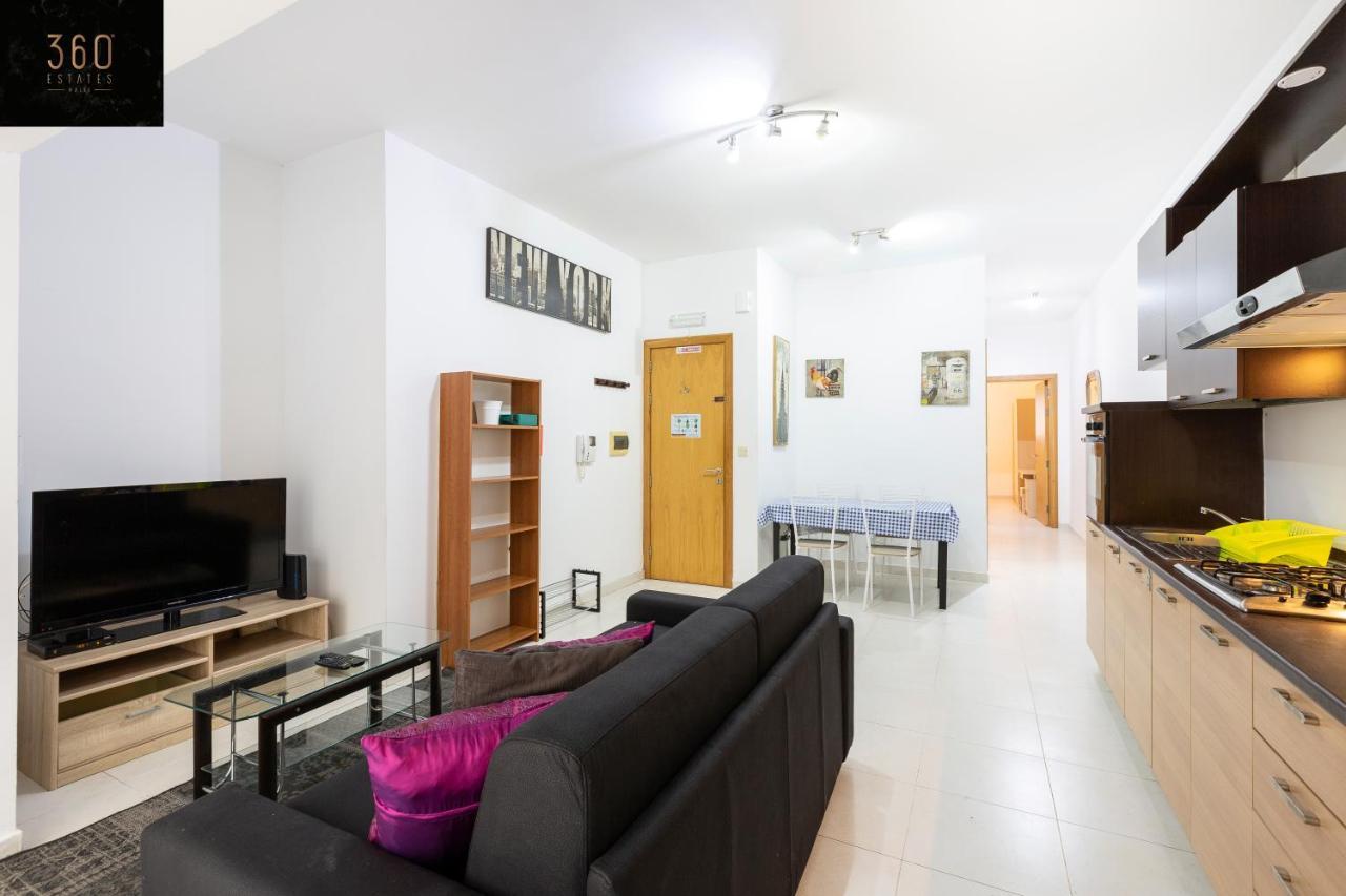 Centre Paceville Apt With Terrace, Bbq & Wifi By 360 Estates Saint Julian's ภายนอก รูปภาพ
